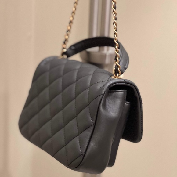 SOLD Chanel mini flap bag - Picture 3 of 9